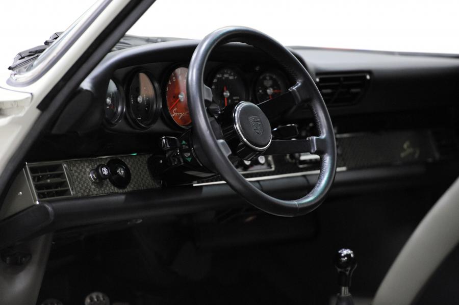  Porsche 911 by Singer 2011 года  (фото 15 из 159)